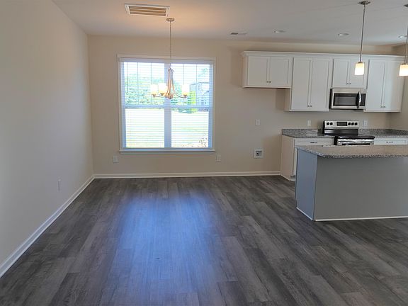3rd image of 412 Ambiance Ct