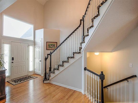 2nd image of 14111 Parkhill St