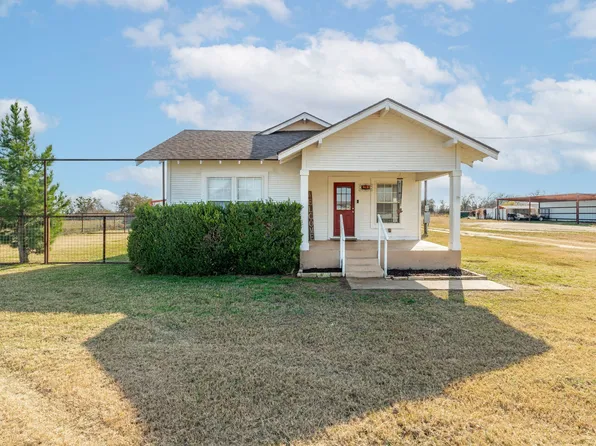 691 Lincoln Dr, Stephenville, TX 76401