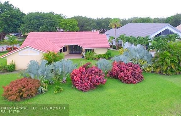 OVER-SIZED YARD
