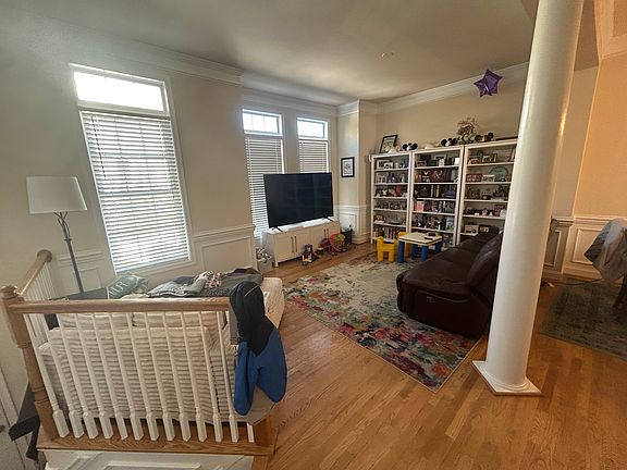 3rd image of 6092 Madison Park Dr