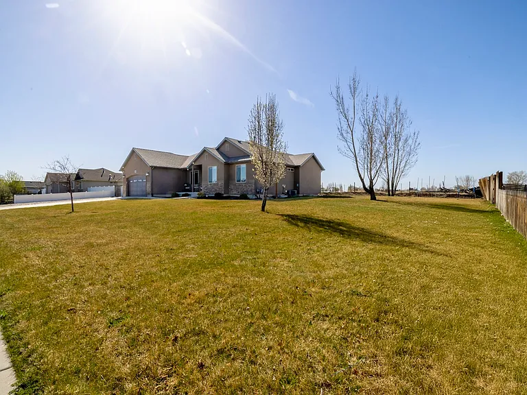 1808 E 2000 S — Photo 7