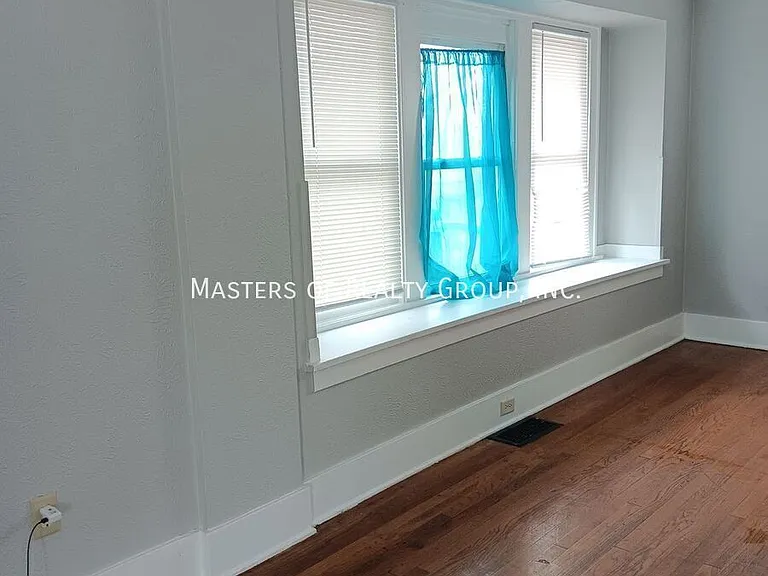1129 Diamond Ave — Photo 27