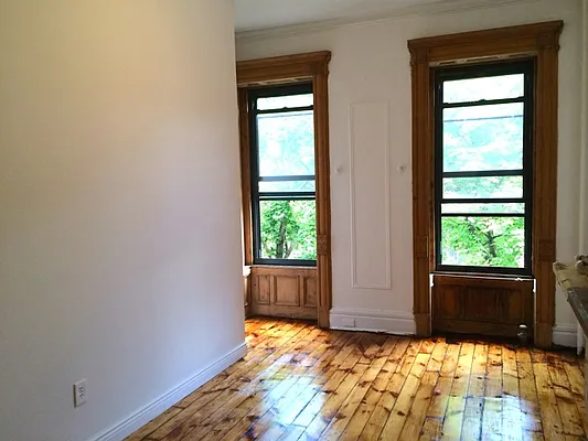 Rented by Tbshaw Realty Associates | media 2