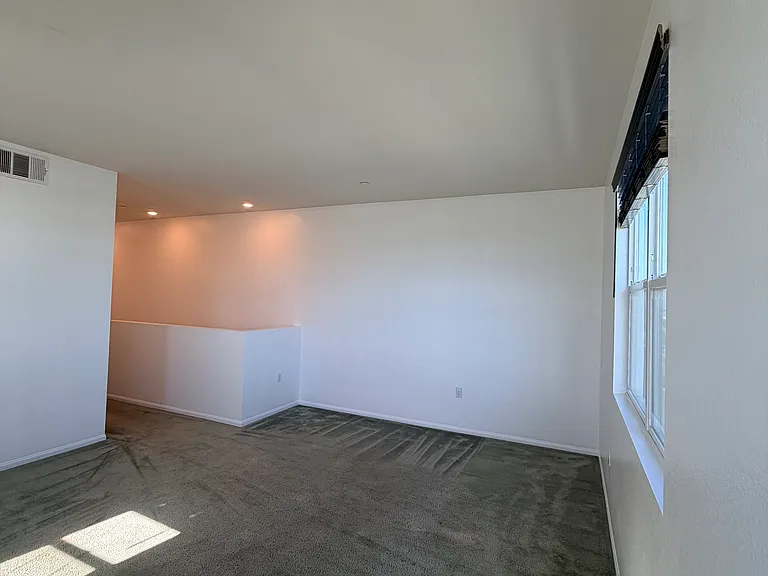 2035 Mindoro Ln #5 — Photo 32