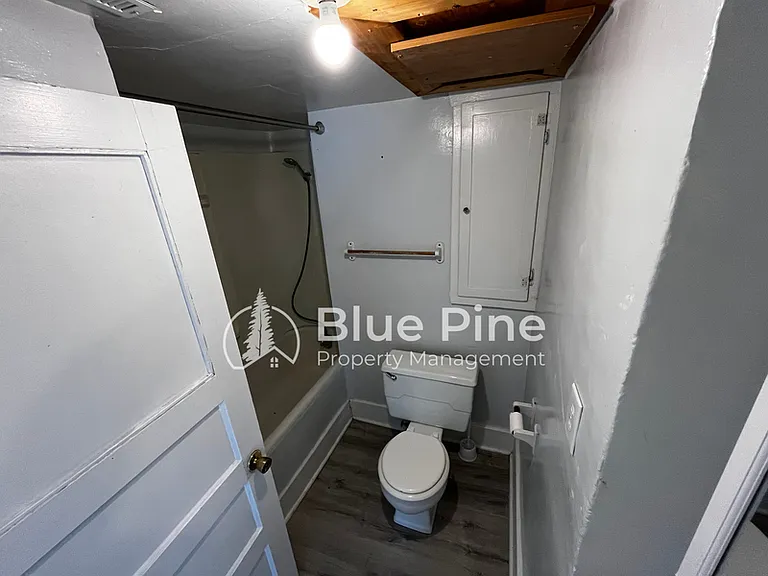 252 N Shilling Ave #4 — Photo 7