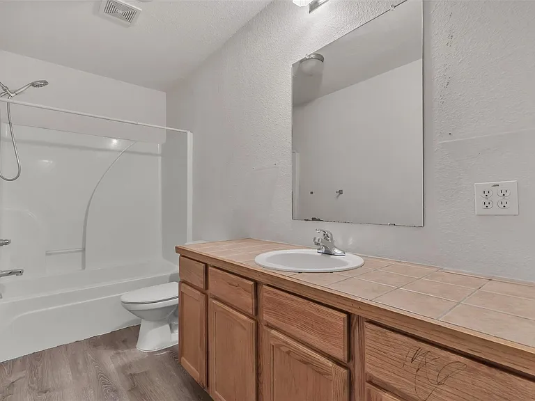 112 Sandstone Dr #G — Photo 15