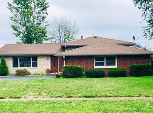 425 Almond St NW, Demotte, IN 46310