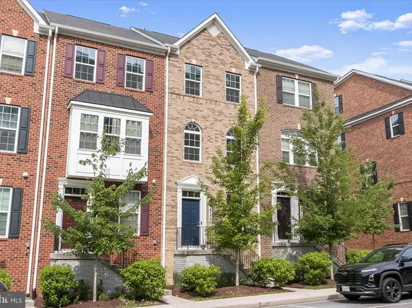 4709 Crest View Dr, Hyattsville, MD 20782