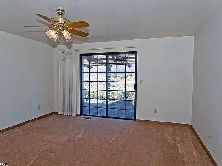 1058 Tenabo Ln — Photo 17