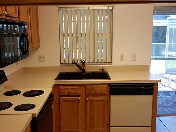 4th image of 714 Kensington Lake Cir