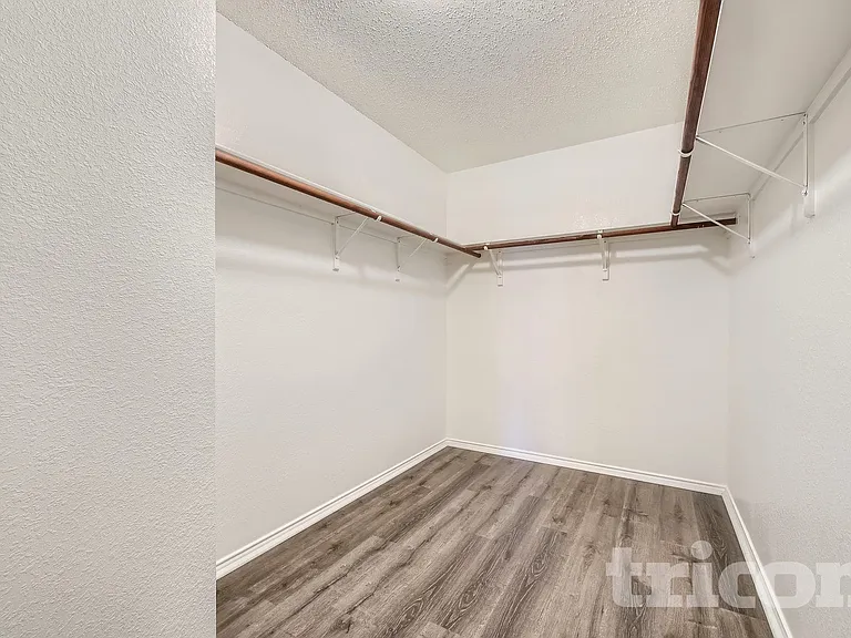 3040 Clemente Dr — Photo 18