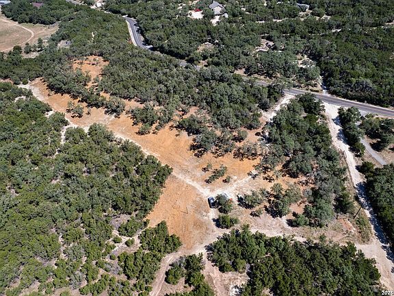 2nd image of 1515 Old Boerne Rd