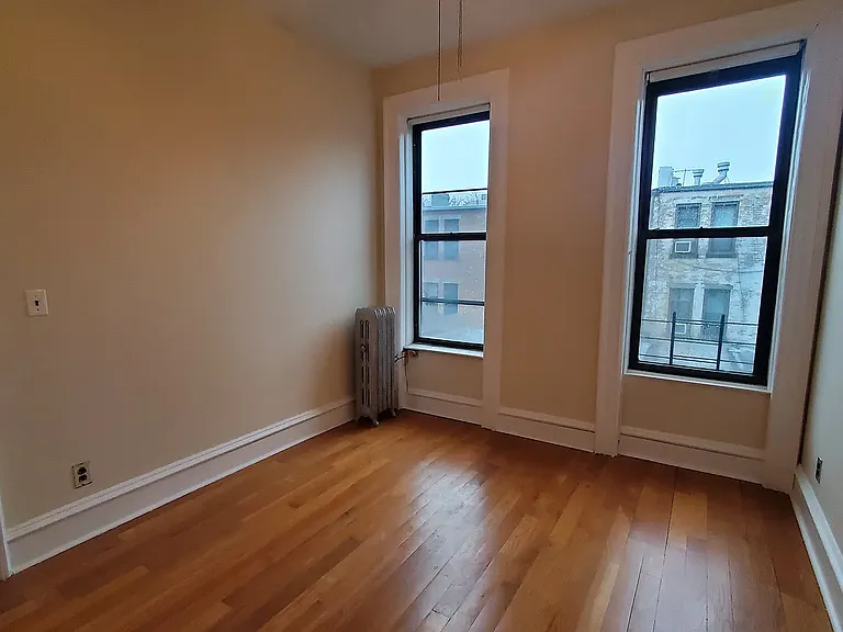 449 3rd St #3R — Photo 6