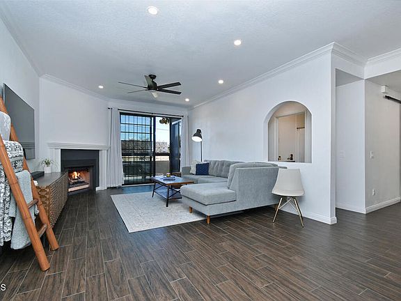 4th image of 5534 Encino Ave APT 101
