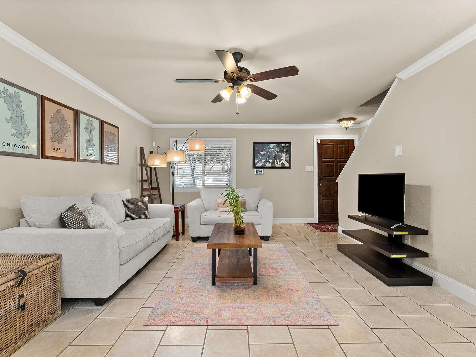3 bed, 2.5 bath, 1526 sqft, $2,595 — Photo 3