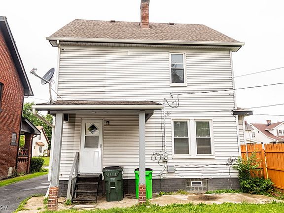 3rd image of 13220 Alvin Ave
