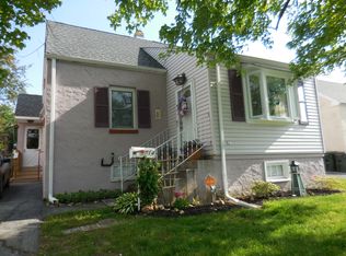 1414 Stirling St, Coatesville, PA 19320
