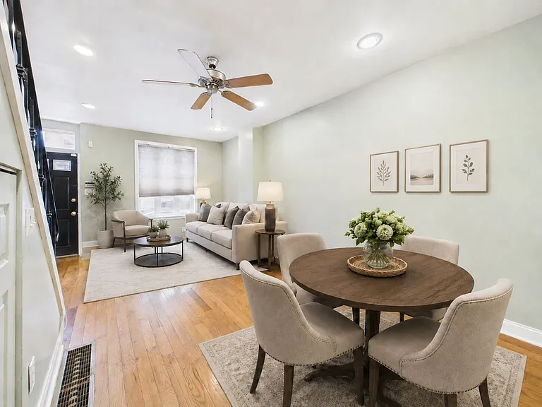 2437 S Darien St — Photo 10