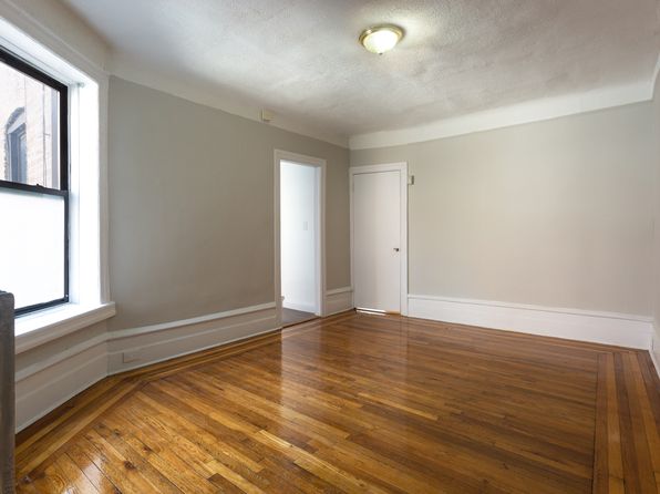 153 Vermilyea Ave #4/F
