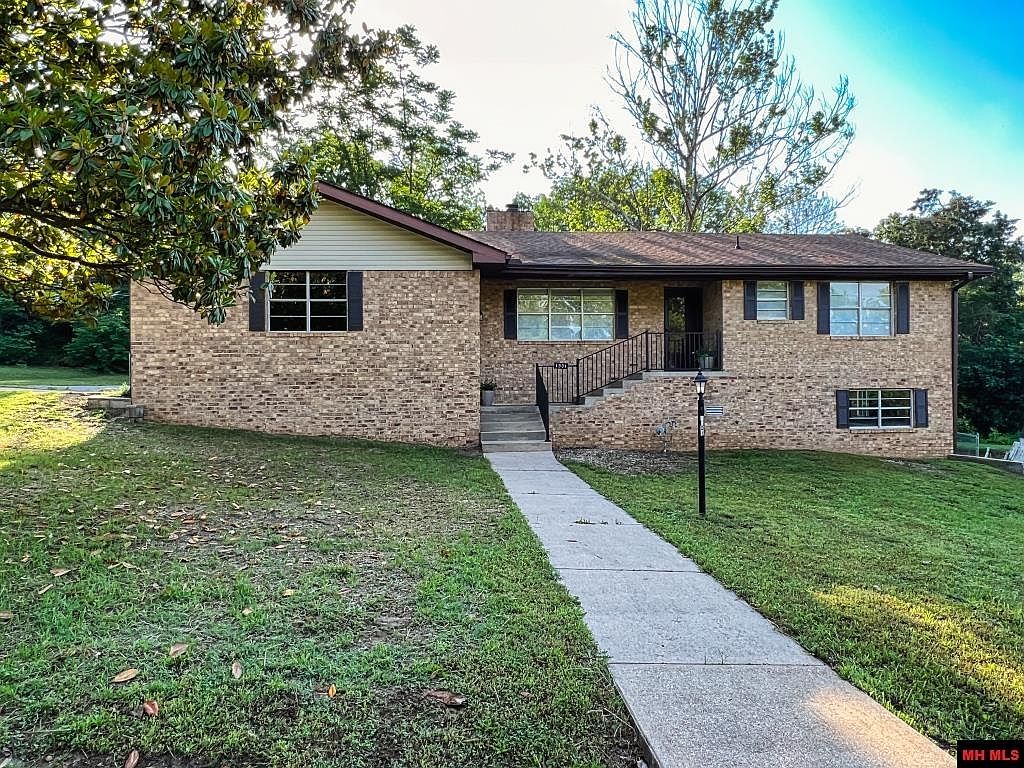 1901 Hallmark Cir, Mountain Home, AR 72653 Zillow