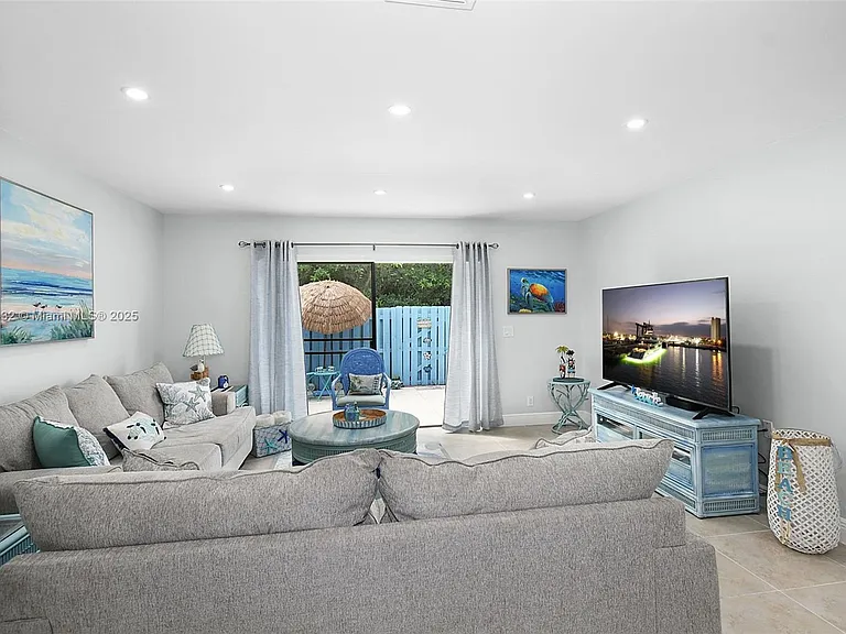 9421 S Ocean Dr #90 — Photo 12