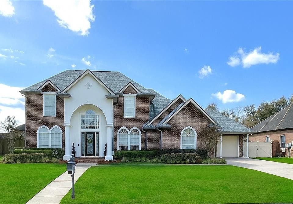 1st image of 107 Primrose Dr