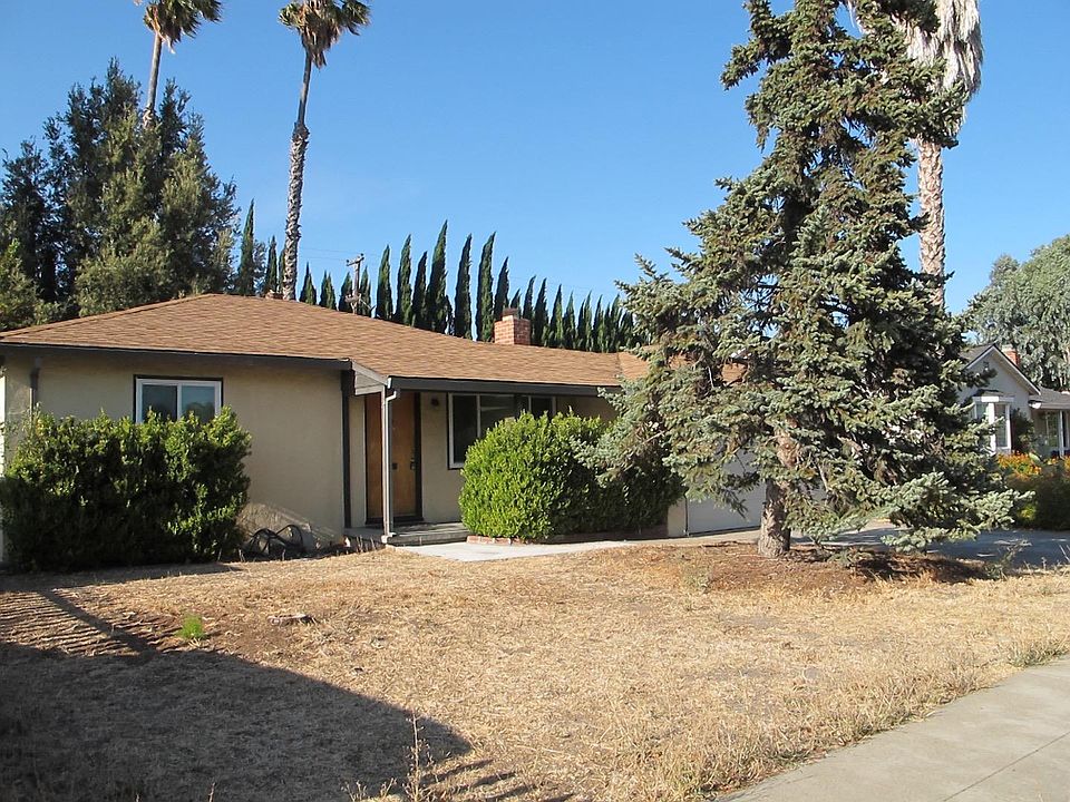 1st image of 2389 Newhall St