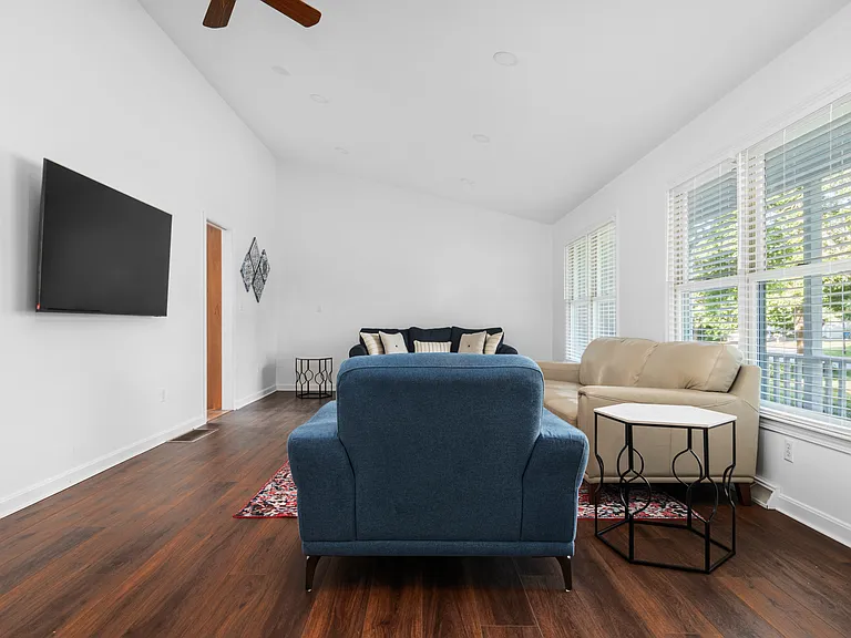 52 Bluegrass Dr — Photo 12