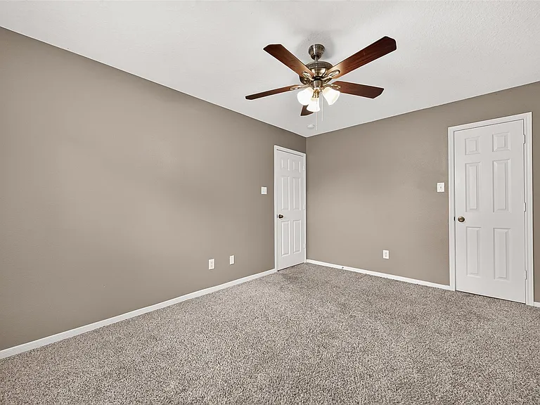14402 Barker Pelican Ct — Photo 41