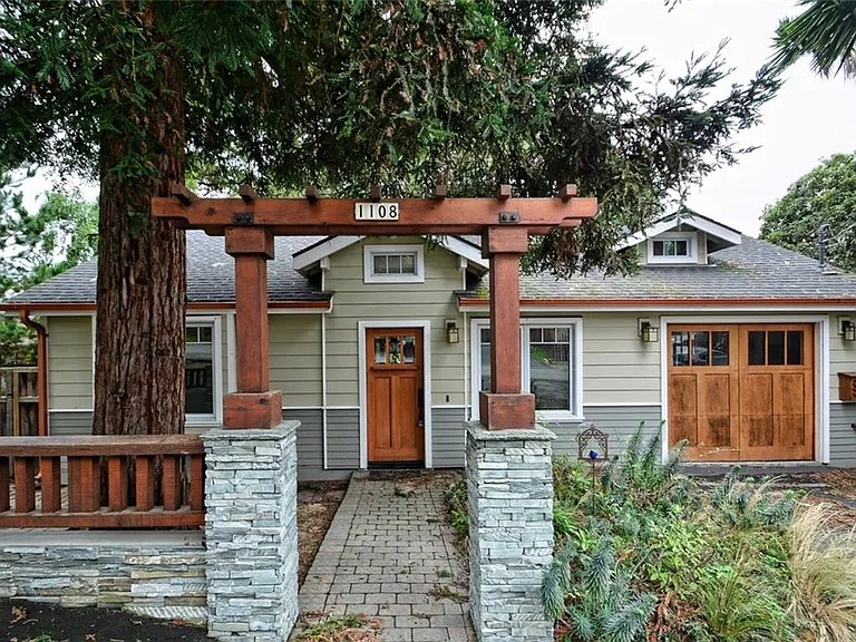1108 Buena Vista Ave — Photo 1
