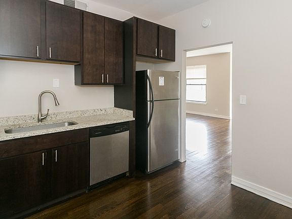 4th image of 920 W Belle Plaine Ave #W4