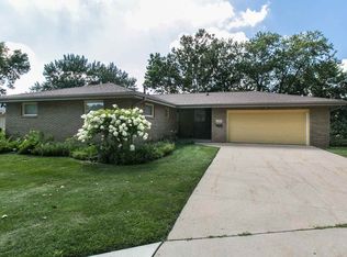 1763 Palm Ct, Dubuque, IA 52001