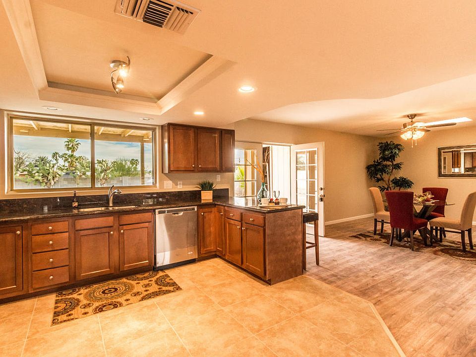1st image of 3865 W Orangewood Dr
