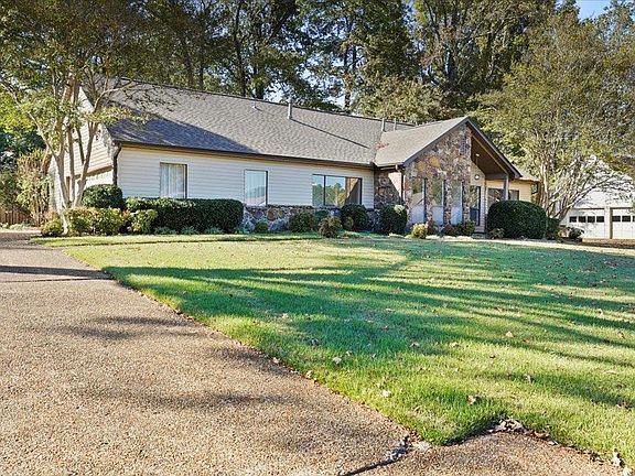 2nd image of 2373 Brachton Ave