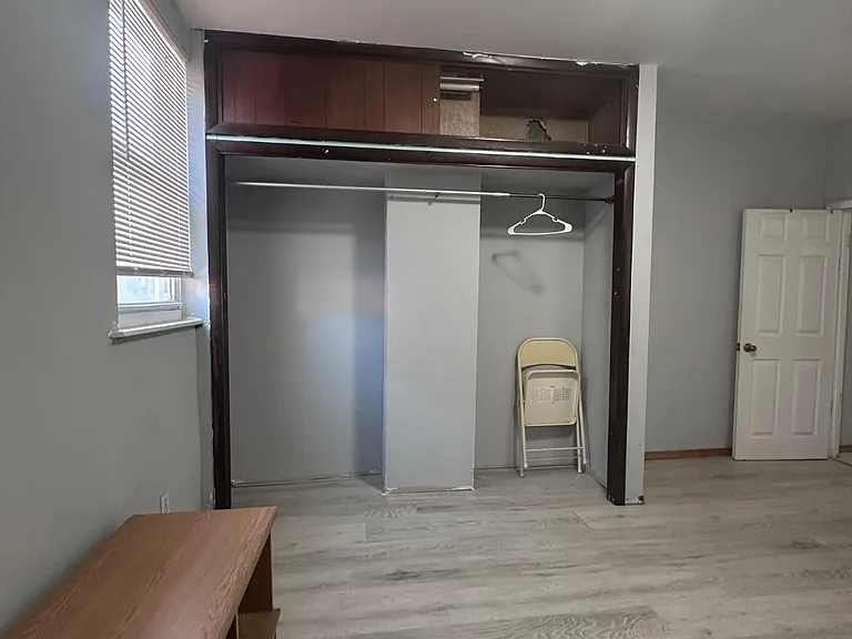 526 W Porter St — Photo 12