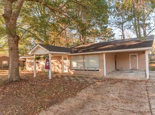 408 Linden Cir, Starkville, MS 39759