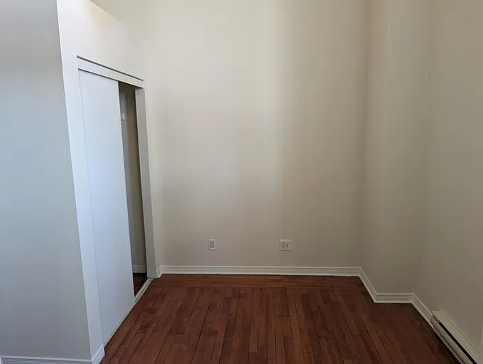 505 Simcoe St S #1A — Photo 9