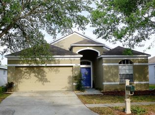 6801 Monarch Park Dr, Apollo Beach, FL 33572