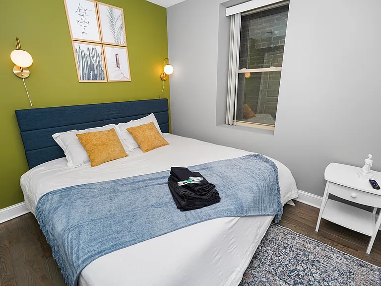 321 S Richmond St #1 — Photo 12