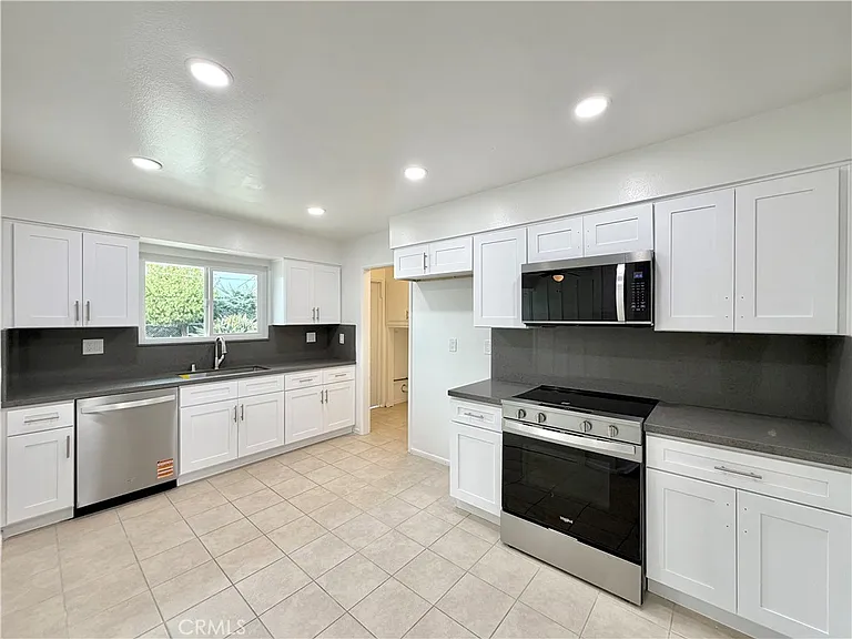 28751 Olympia Way — Photo 11