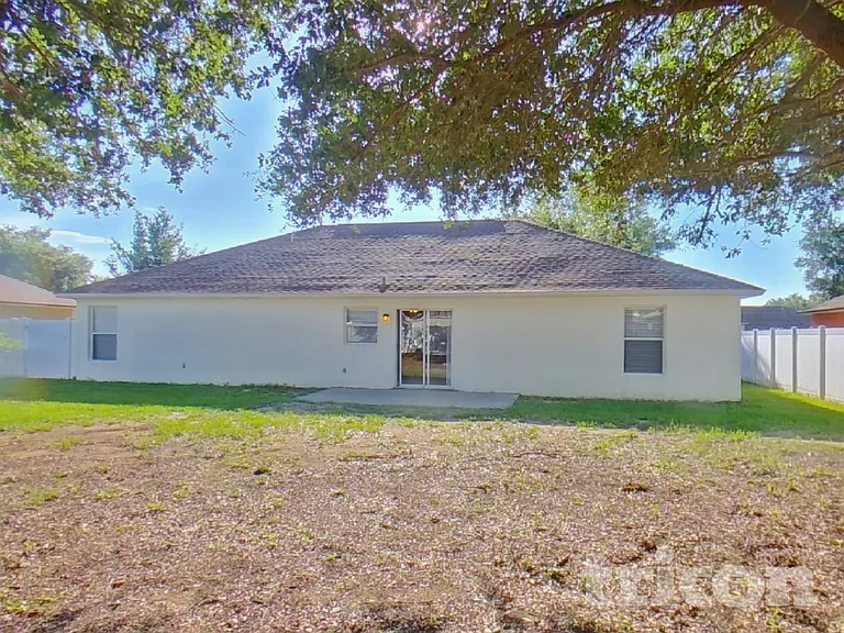 1219 Cheshire St — Photo 17