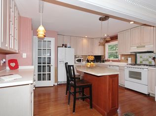 47 Sagamore Dr, New Providence, NJ 07974