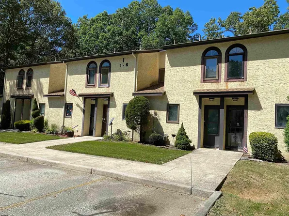 28 Vail Ct, Galloway, NJ 08205