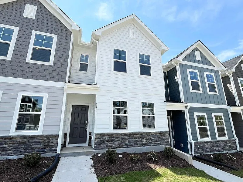 Building Photo - 658 Mirkwood Ave