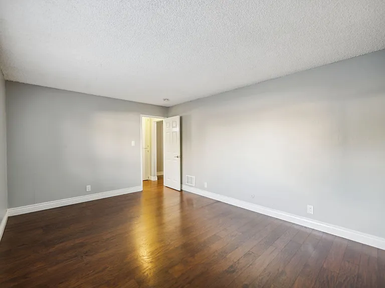 Metro Park Apartments - San Leandro — Photo 33