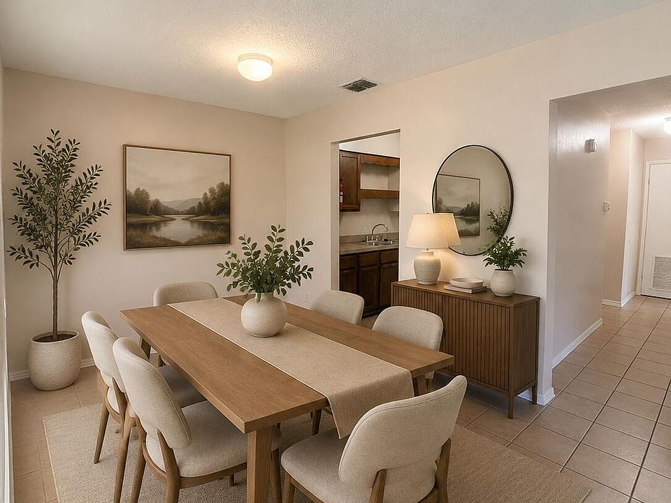 1st image of 470 Crabapple Ct #D