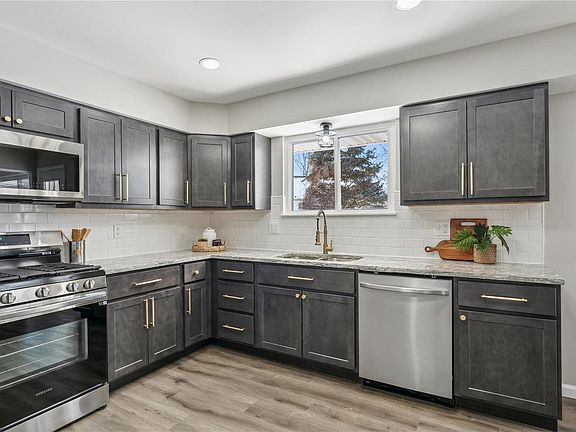 5th image of 11567 Joslyn Ct