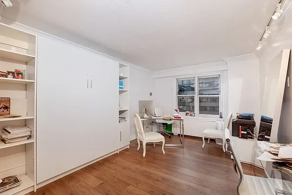 Sold by Citi Habitats | media 12