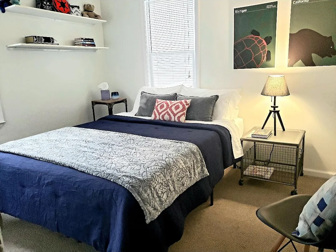 115 N Laurel Street — Photo 4
